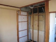 文京区のアパート内装リフォーム工事②内装解体状況